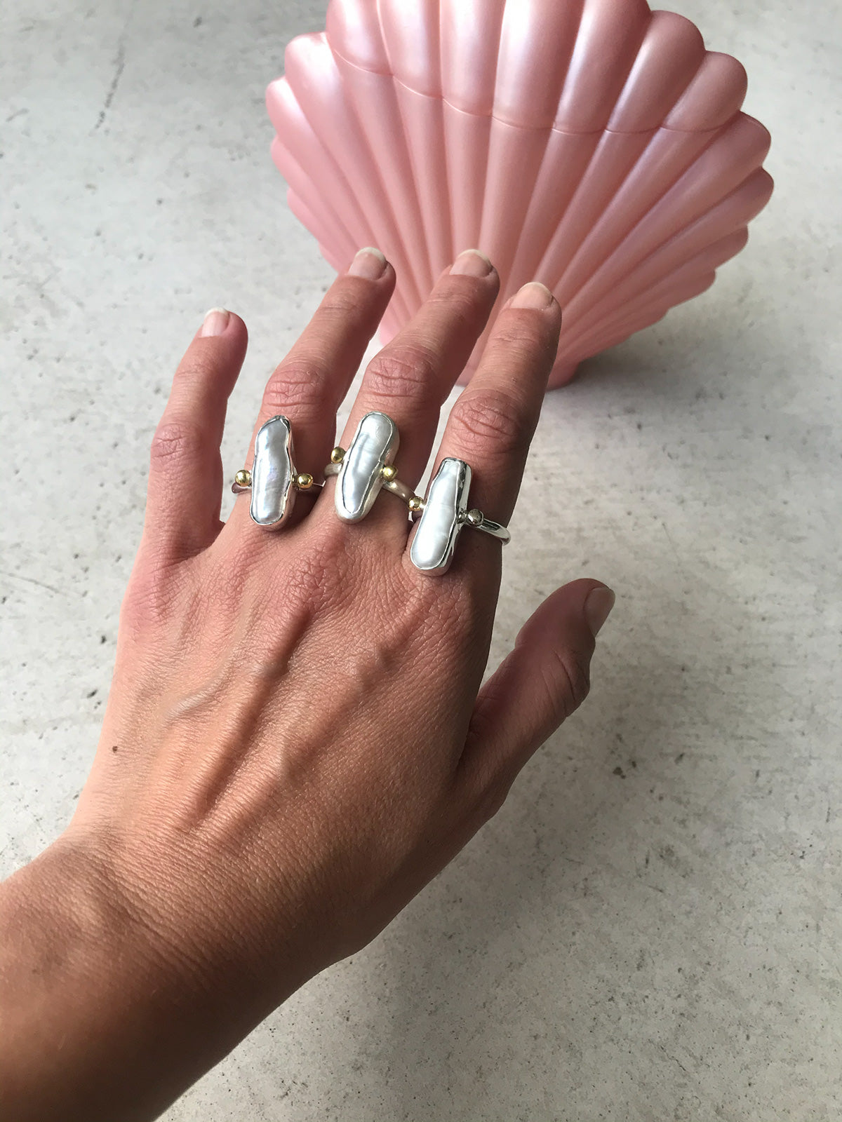 Nerea Silver Ring with Mother of Pearl